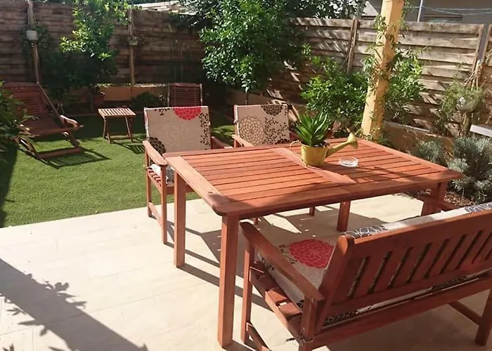 Lipo Je شقة زادار